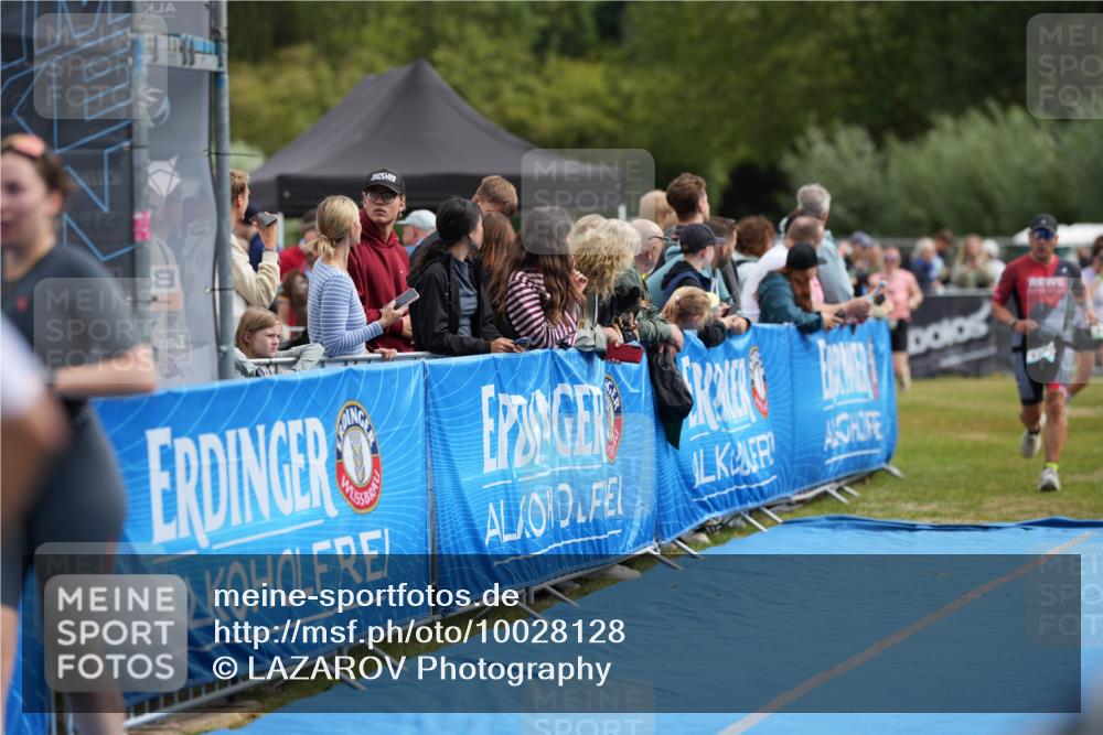 30.08.2026 - Elbe Triathlon Hamburg LAZAROV Photography http://msf.ph/oto/10028128 30.08.2026 11:29:17 Ziel 799, 1280 meine-sportfotos.de