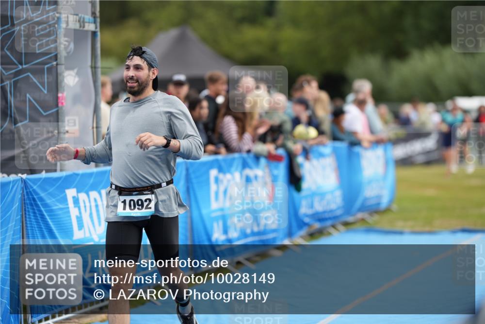 30.08.2026 - Elbe Triathlon Hamburg LAZAROV Photography http://msf.ph/oto/10028149 30.08.2026 11:30:00 Ziel 1092, 1193 meine-sportfotos.de