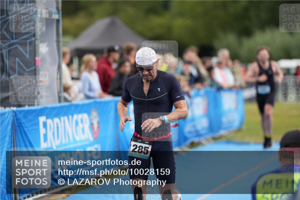 30.08.2026 - Elbe Triathlon Hamburg LAZAROV Photography http://msf.ph/oto/10028159 30.08.2026 11:30:16 Ziel 798, 1081, 1285 meine-sportfotos.de