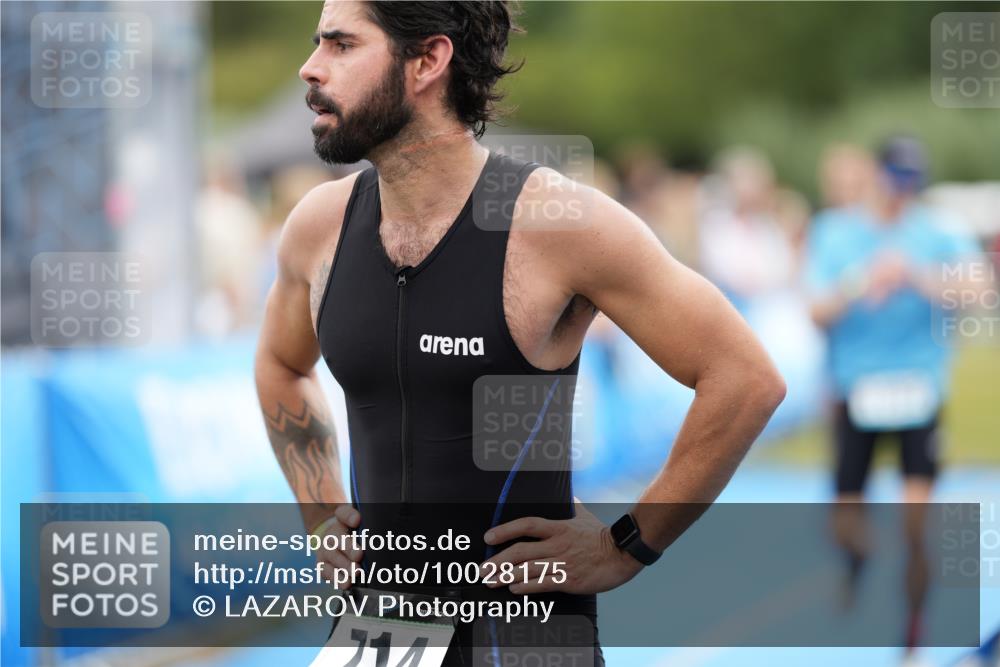 30.08.2026 - Elbe Triathlon Hamburg LAZAROV Photography http://msf.ph/oto/10028175 30.08.2026 11:30:44 Ziel 968, 1012, 1152 meine-sportfotos.de
