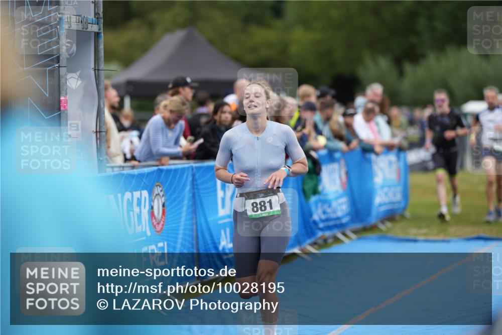 30.08.2026 - Elbe Triathlon Hamburg LAZAROV Photography http://msf.ph/oto/10028195 30.08.2026 11:31:47 Ziel 711, 881, 1308, 1348 meine-sportfotos.de