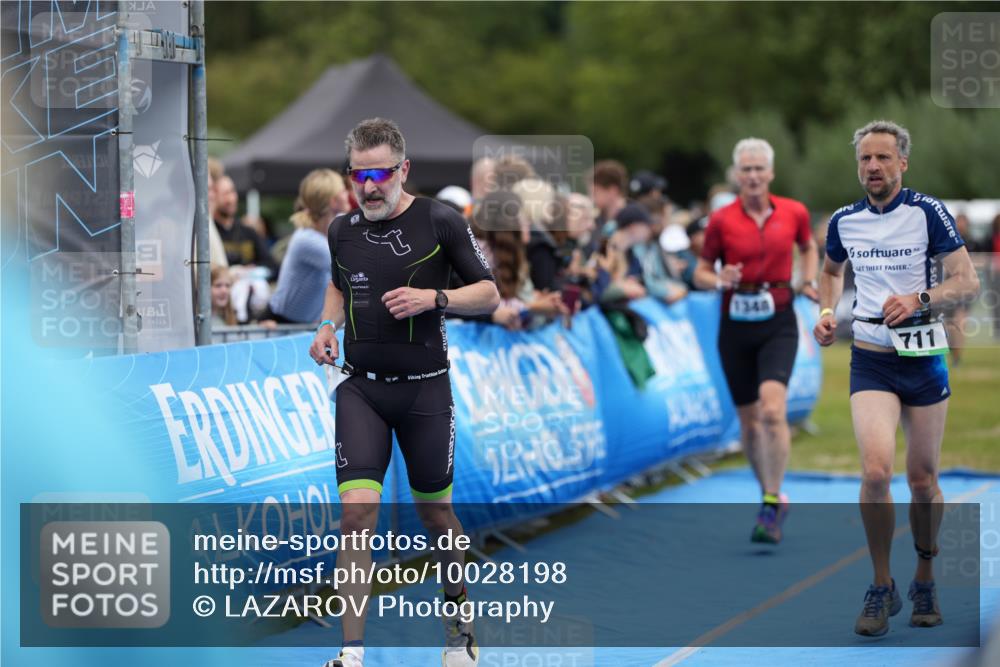 30.08.2026 - Elbe Triathlon Hamburg LAZAROV Photography http://msf.ph/oto/10028198 30.08.2026 11:31:51 Ziel 711, 881, 1308, 1348 meine-sportfotos.de