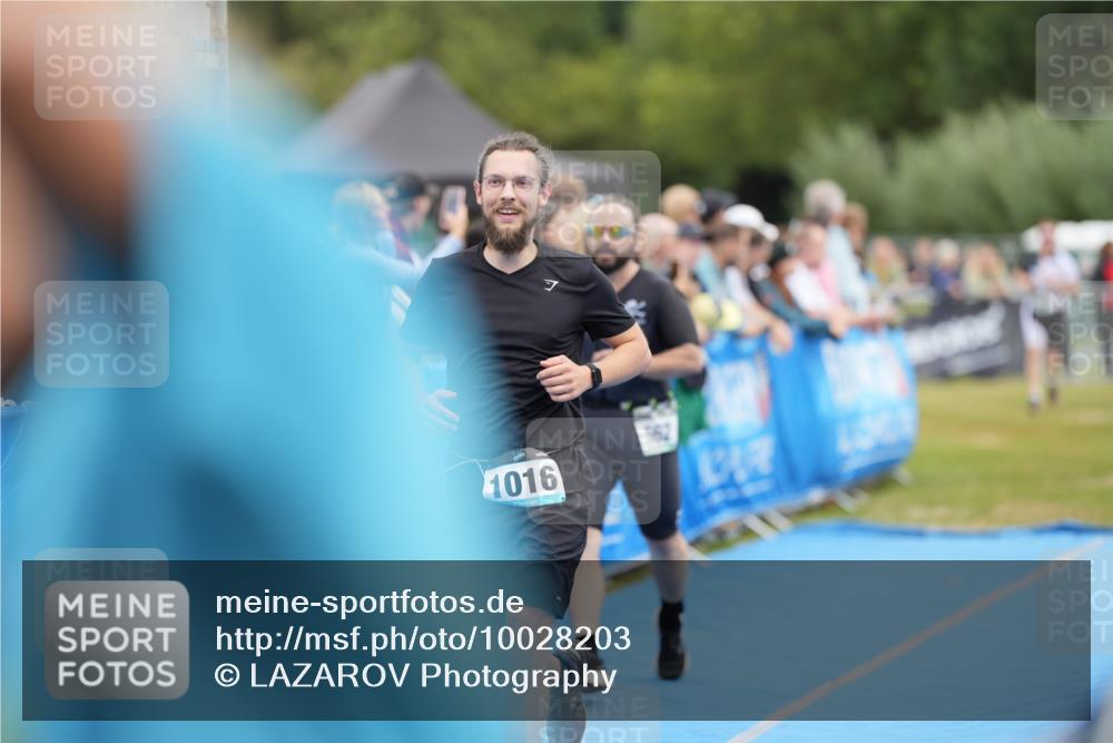 30.08.2026 - Elbe Triathlon Hamburg LAZAROV Photography http://msf.ph/oto/10028203 30.08.2026 11:32:01 Ziel 662, 1016, 1062 meine-sportfotos.de
