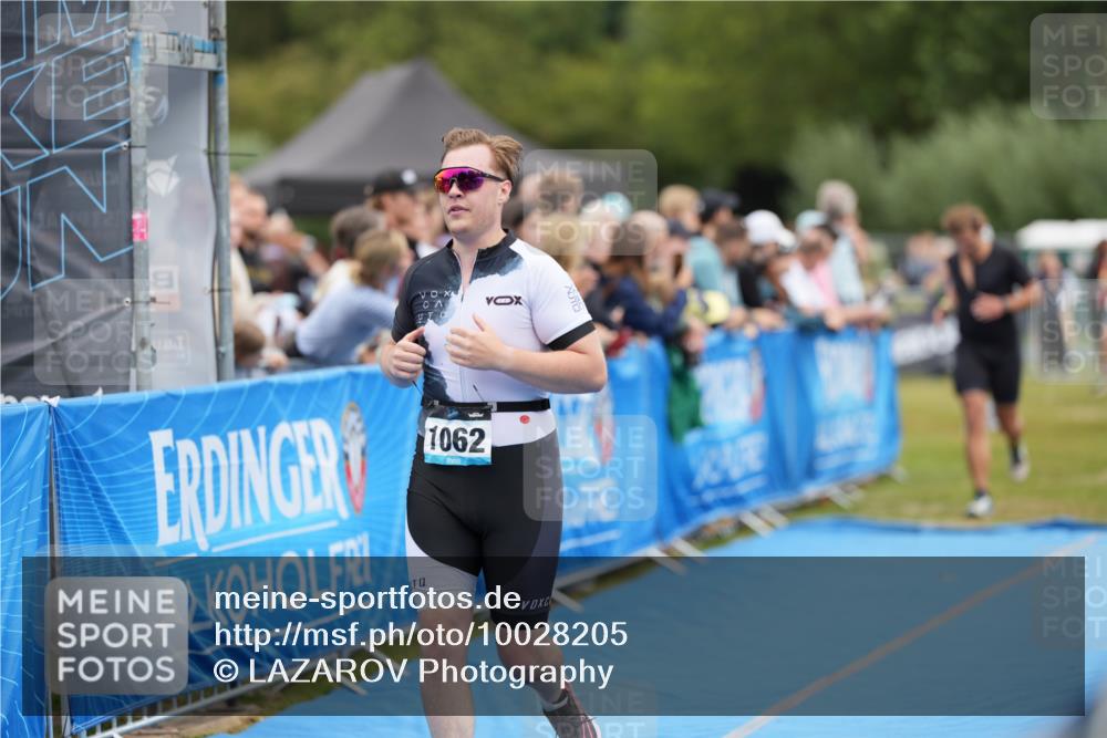 30.08.2026 - Elbe Triathlon Hamburg LAZAROV Photography http://msf.ph/oto/10028205 30.08.2026 11:32:10 Ziel 716, 729, 1026, 1062, 1170 meine-sportfotos.de