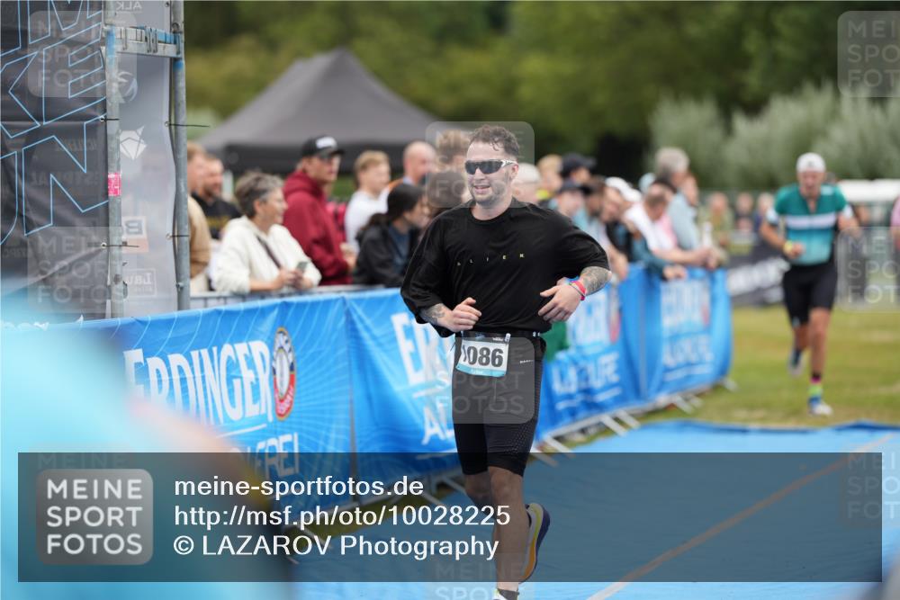 30.08.2026 - Elbe Triathlon Hamburg LAZAROV Photography http://msf.ph/oto/10028225 30.08.2026 11:32:36 Ziel 509, 690, 1051, 1086, 1189 meine-sportfotos.de