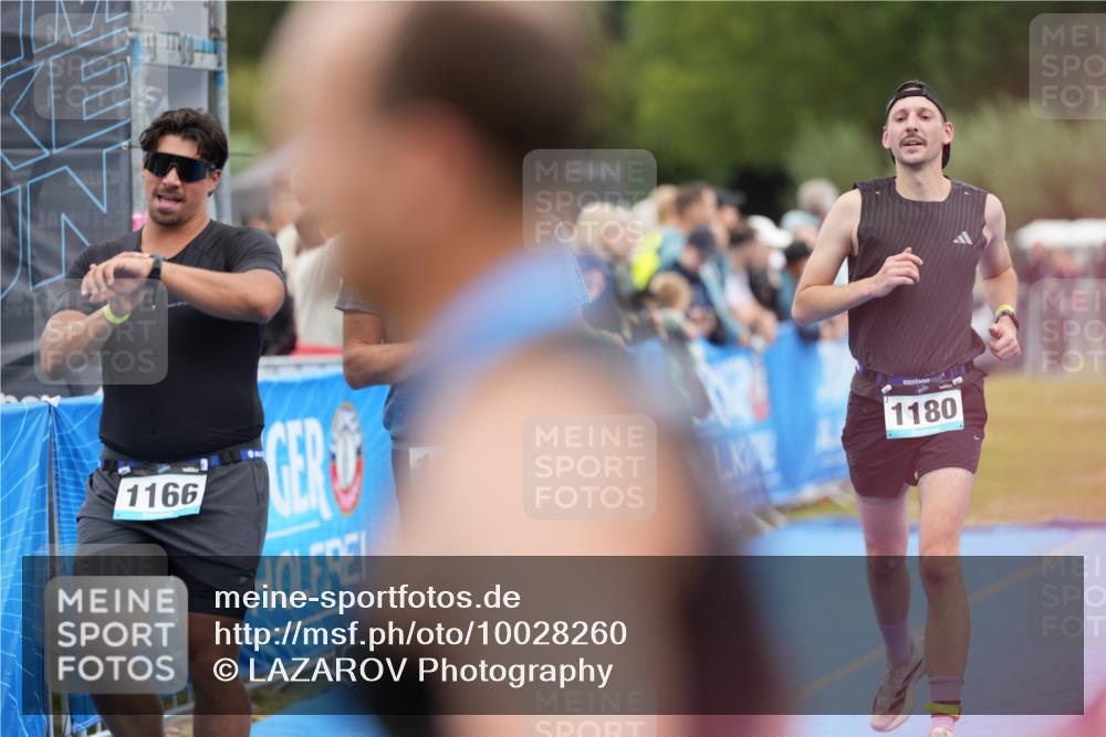 30.08.2026 - Elbe Triathlon Hamburg LAZAROV Photography http://msf.ph/oto/10028260 30.08.2026 11:34:05 Ziel 1166, 1180, 1234, 1452 meine-sportfotos.de