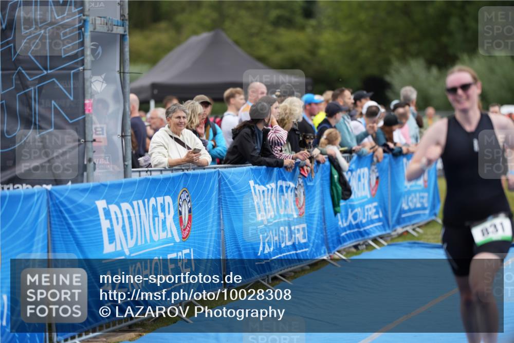 30.08.2026 - Elbe Triathlon Hamburg LAZAROV Photography http://msf.ph/oto/10028308 30.08.2026 11:35:29 Ziel 831, 1177, 1237 meine-sportfotos.de
