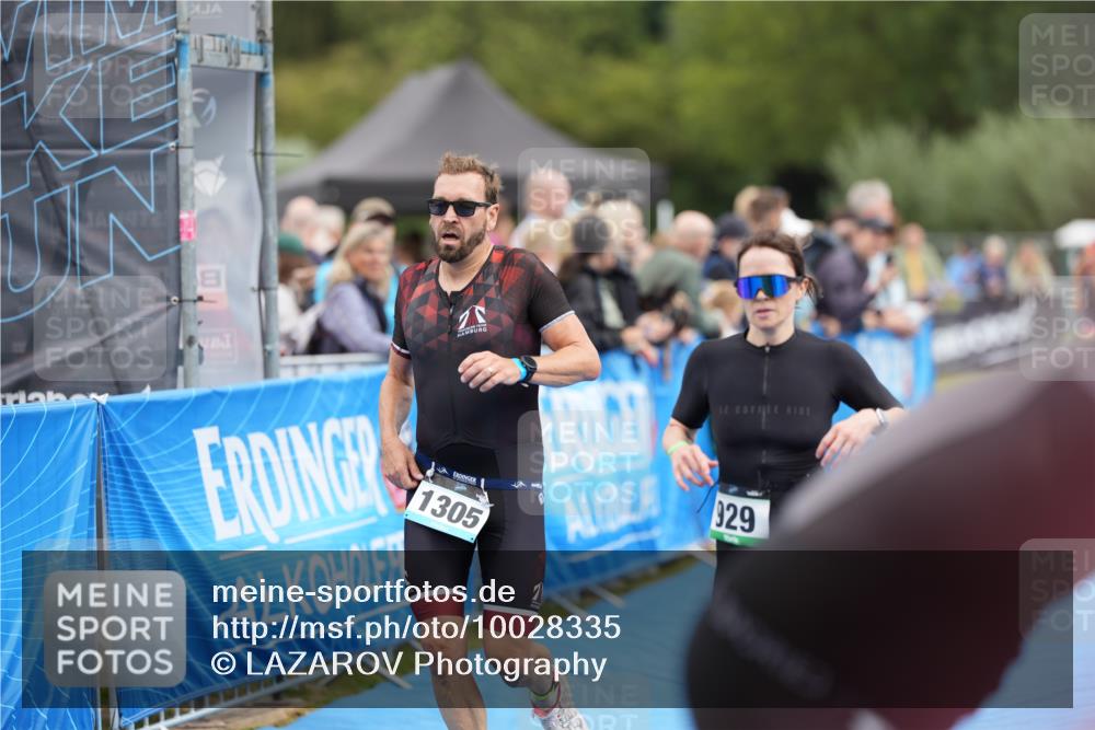 30.08.2026 - Elbe Triathlon Hamburg LAZAROV Photography http://msf.ph/oto/10028335 30.08.2026 11:36:13 Ziel 929, 1305, 1447 meine-sportfotos.de