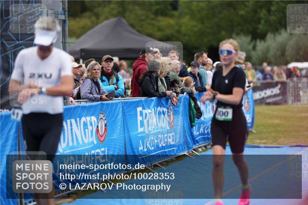 30.08.2026 - Elbe Triathlon Hamburg LAZAROV Photography http://msf.ph/oto/10028353 30.08.2026 11:37:23 Ziel 800, 1341 meine-sportfotos.de