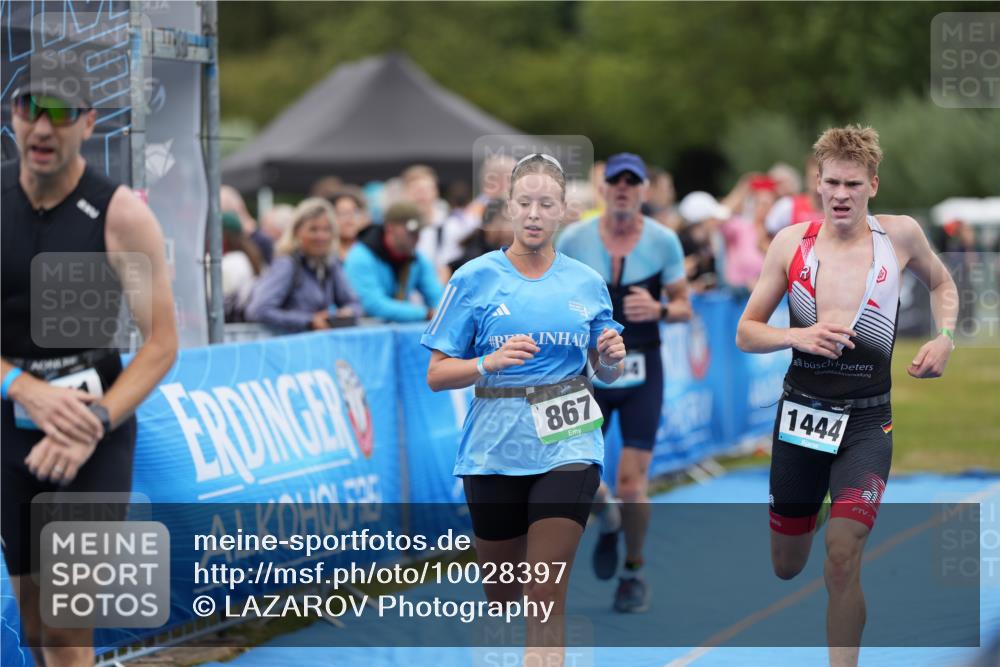 30.08.2026 - Elbe Triathlon Hamburg LAZAROV Photography http://msf.ph/oto/10028397 30.08.2026 11:38:39 Ziel 867, 1226, 1253, 1271, 1300, 1354, 1444 meine-sportfotos.de
