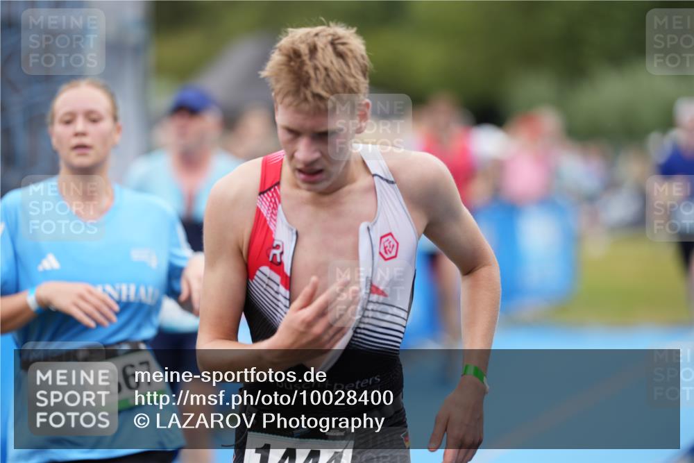 30.08.2026 - Elbe Triathlon Hamburg LAZAROV Photography http://msf.ph/oto/10028400 30.08.2026 11:38:41 Ziel 867, 1162, 1226, 1253, 1271, 1354, 1444 meine-sportfotos.de