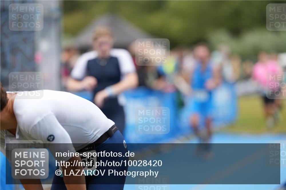 30.08.2026 - Elbe Triathlon Hamburg LAZAROV Photography http://msf.ph/oto/10028420 30.08.2026 11:39:16 Ziel 709, 877, 1064, 1123, 1125, 1205, 1214, 1256 meine-sportfotos.de