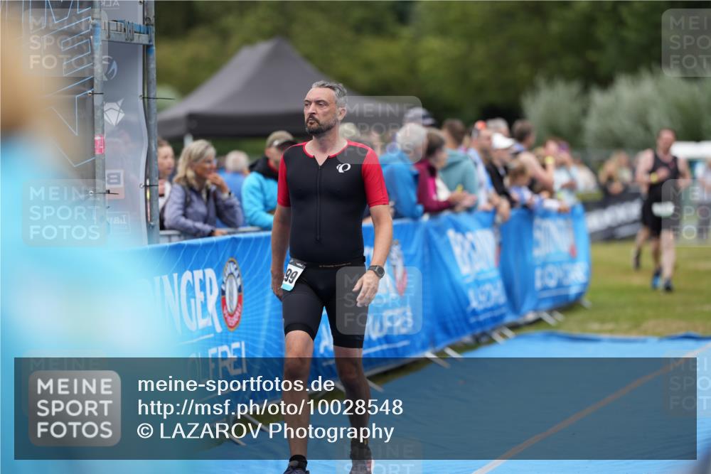 30.08.2026 - Elbe Triathlon Hamburg LAZAROV Photography http://msf.ph/oto/10028548 30.08.2026 11:45:48 Ziel 713, 1299 meine-sportfotos.de