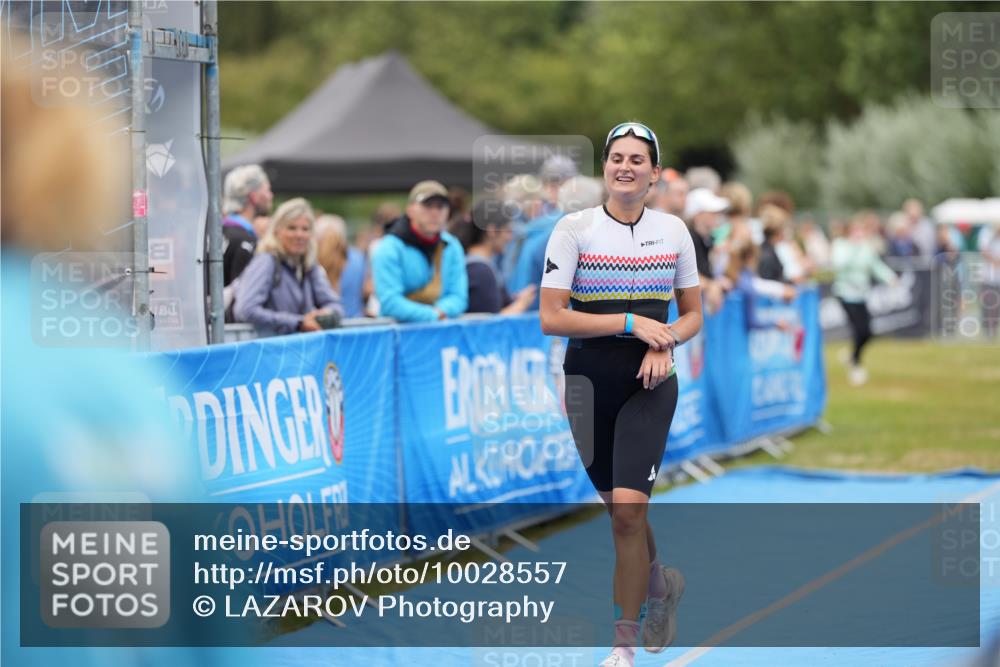 30.08.2026 - Elbe Triathlon Hamburg LAZAROV Photography http://msf.ph/oto/10028557 30.08.2026 11:46:12 Ziel 873 meine-sportfotos.de