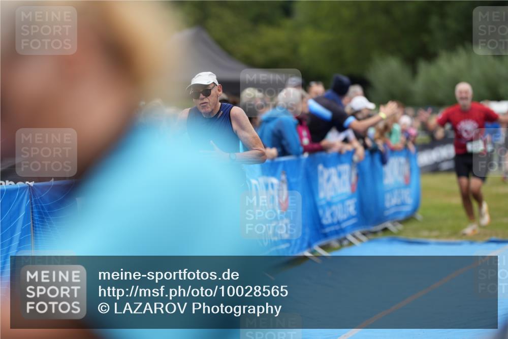 30.08.2026 - Elbe Triathlon Hamburg LAZAROV Photography http://msf.ph/oto/10028565 30.08.2026 11:47:00 Ziel 737, 788, 1294, 1445 meine-sportfotos.de