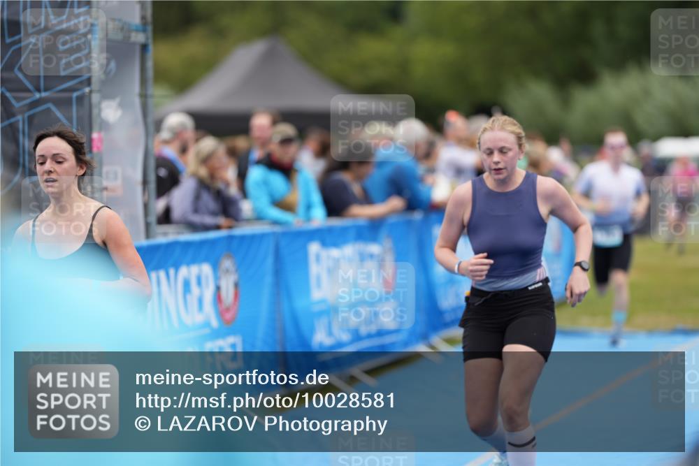 30.08.2026 - Elbe Triathlon Hamburg LAZAROV Photography http://msf.ph/oto/10028581 30.08.2026 11:47:30 Ziel 809, 814, 828, 857, 1383 meine-sportfotos.de