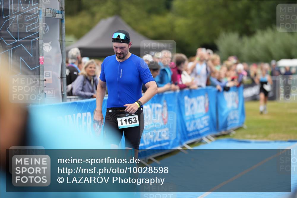 30.08.2026 - Elbe Triathlon Hamburg LAZAROV Photography http://msf.ph/oto/10028598 30.08.2026 11:48:05 Ziel 821, 914, 1163, 1421 meine-sportfotos.de