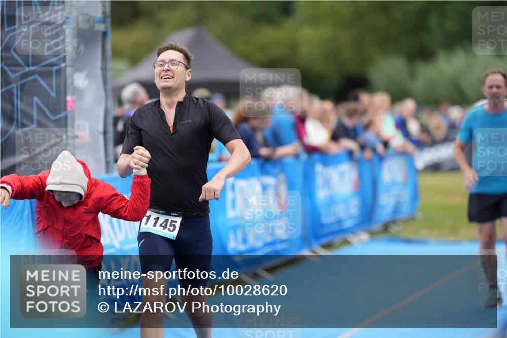 30.08.2026 - Elbe Triathlon Hamburg LAZAROV Photography http://msf.ph/oto/10028620 30.08.2026 11:49:30 Ziel 1145, 1252, 1363 meine-sportfotos.de