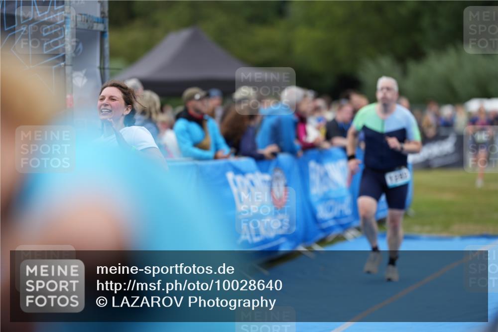 30.08.2026 - Elbe Triathlon Hamburg LAZAROV Photography http://msf.ph/oto/10028640 30.08.2026 11:50:28 Ziel 855, 912, 958, 1282 meine-sportfotos.de