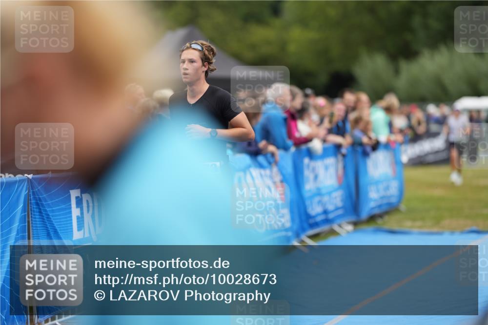 30.08.2026 - Elbe Triathlon Hamburg LAZAROV Photography http://msf.ph/oto/10028673 30.08.2026 11:51:39 Ziel 1373, 1516 meine-sportfotos.de