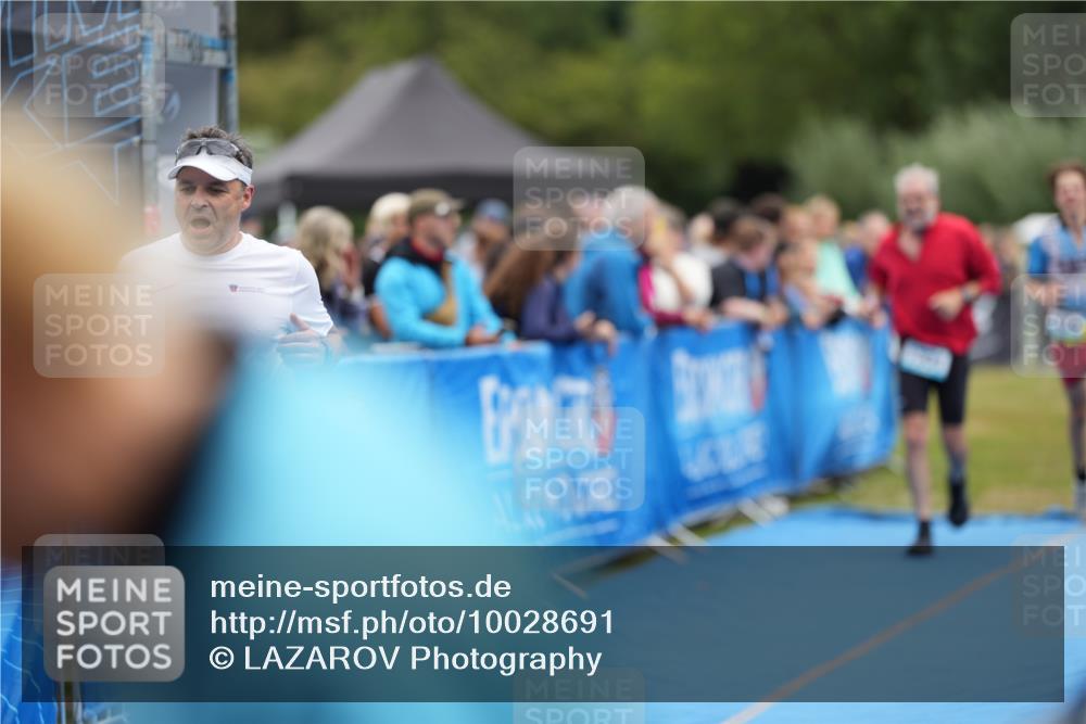 30.08.2026 - Elbe Triathlon Hamburg LAZAROV Photography http://msf.ph/oto/10028691 30.08.2026 11:52:04 Ziel 980, 1281, 1331, 1455 meine-sportfotos.de