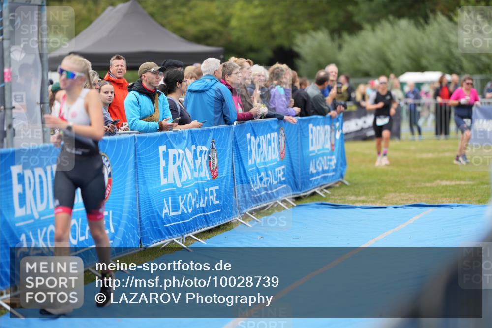 30.08.2026 - Elbe Triathlon Hamburg LAZAROV Photography http://msf.ph/oto/10028739 30.08.2026 11:55:49 Ziel 1423, 1507 meine-sportfotos.de