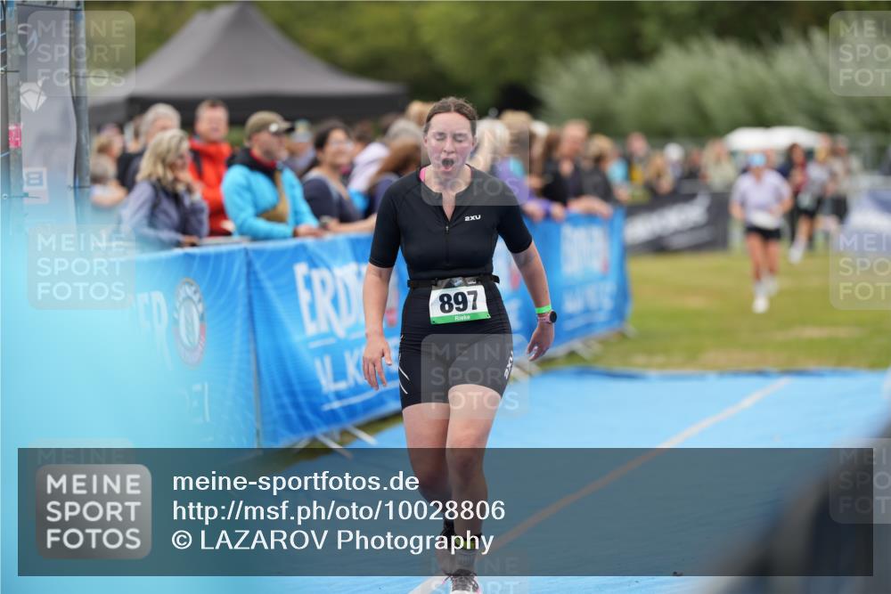 30.08.2026 - Elbe Triathlon Hamburg LAZAROV Photography http://msf.ph/oto/10028806 30.08.2026 11:58:23 Ziel 897, 940, 1462, 1575 meine-sportfotos.de