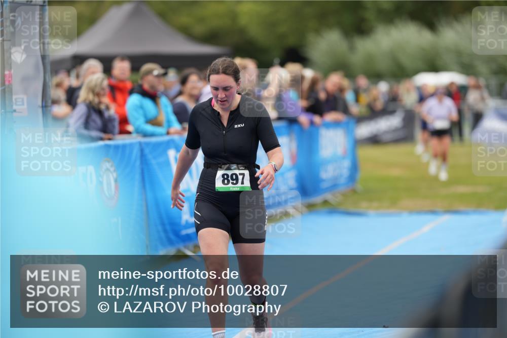 30.08.2026 - Elbe Triathlon Hamburg LAZAROV Photography http://msf.ph/oto/10028807 30.08.2026 11:58:23 Ziel 897, 940, 1462, 1575 meine-sportfotos.de