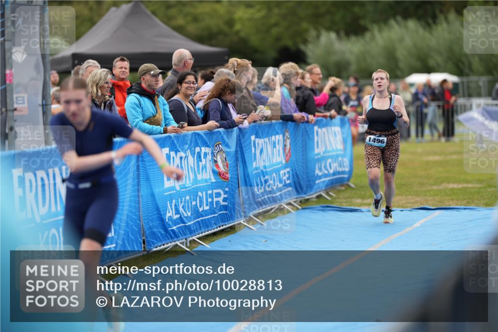 30.08.2026 - Elbe Triathlon Hamburg LAZAROV Photography http://msf.ph/oto/10028813 30.08.2026 11:58:33 Ziel 940, 1462, 1496, 1575 meine-sportfotos.de