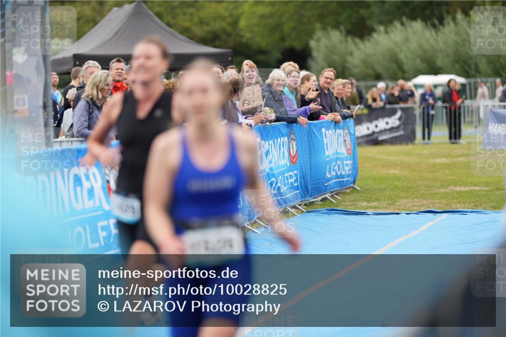 30.08.2026 - Elbe Triathlon Hamburg LAZAROV Photography http://msf.ph/oto/10028825 30.08.2026 11:58:53 Ziel 1401, 1489, 1526 meine-sportfotos.de