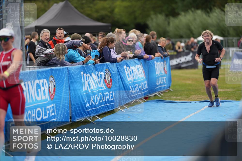 30.08.2026 - Elbe Triathlon Hamburg LAZAROV Photography http://msf.ph/oto/10028830 30.08.2026 11:59:25 Ziel 785, 859, 1131 meine-sportfotos.de