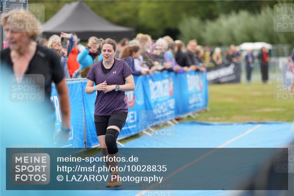 30.08.2026 - Elbe Triathlon Hamburg LAZAROV Photography http://msf.ph/oto/10028835 30.08.2026 11:59:32 Ziel 785, 859 meine-sportfotos.de
