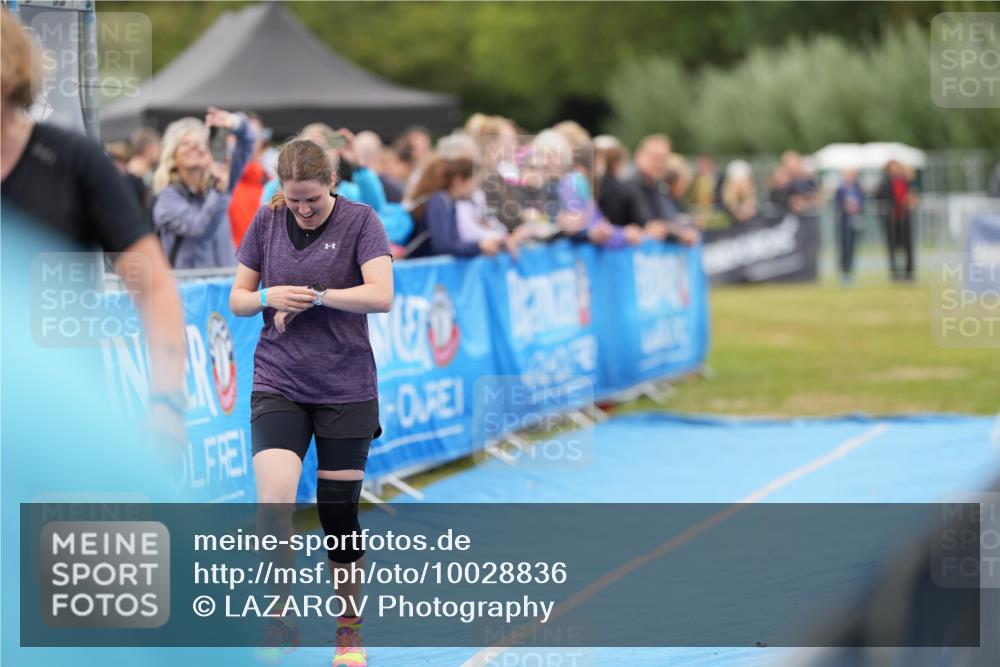 30.08.2026 - Elbe Triathlon Hamburg LAZAROV Photography http://msf.ph/oto/10028836 30.08.2026 11:59:32 Ziel 785, 859 meine-sportfotos.de