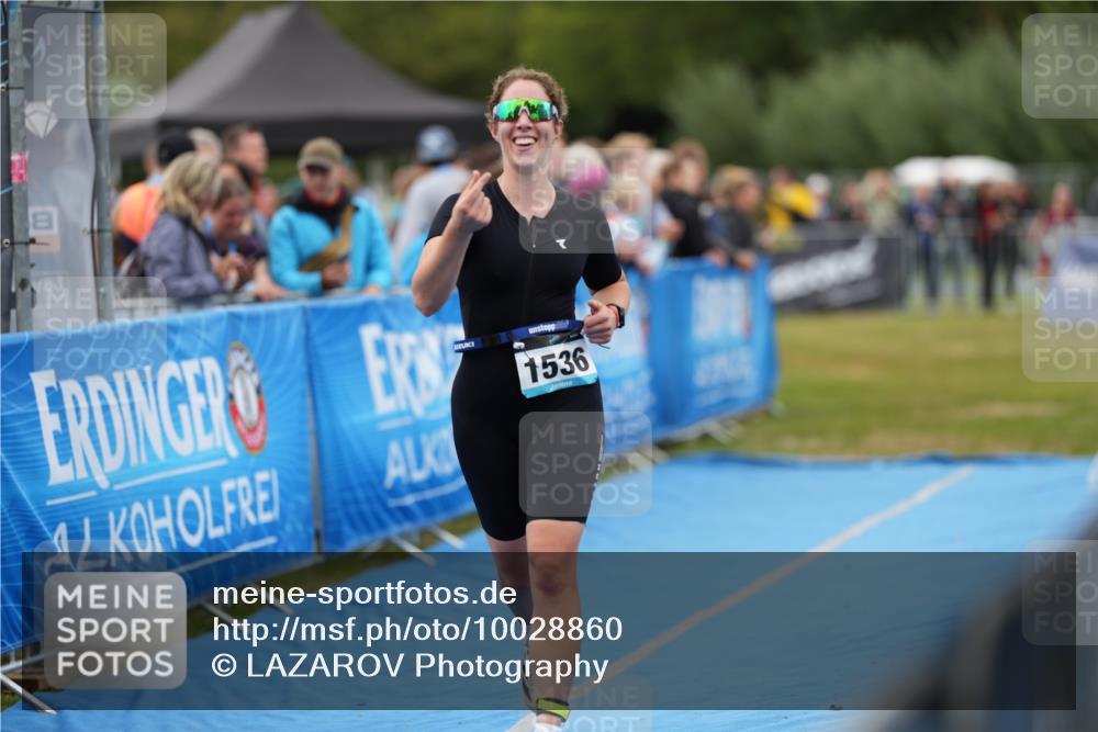 30.08.2026 - Elbe Triathlon Hamburg LAZAROV Photography http://msf.ph/oto/10028860 30.08.2026 12:01:01 Ziel 1481, 1536 meine-sportfotos.de
