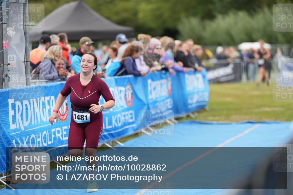 30.08.2026 - Elbe Triathlon Hamburg LAZAROV Photography http://msf.ph/oto/10028862 30.08.2026 12:01:09 Ziel 1481 meine-sportfotos.de