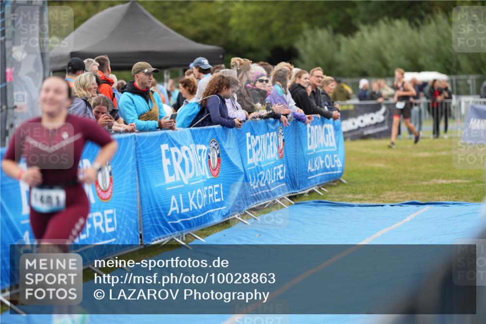 30.08.2026 - Elbe Triathlon Hamburg LAZAROV Photography http://msf.ph/oto/10028863 30.08.2026 12:01:10 Ziel 1481 meine-sportfotos.de