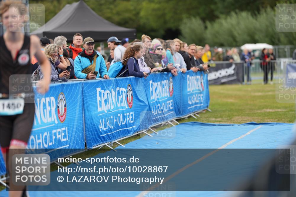 30.08.2026 - Elbe Triathlon Hamburg LAZAROV Photography http://msf.ph/oto/10028867 30.08.2026 12:01:21 Ziel 1450 meine-sportfotos.de
