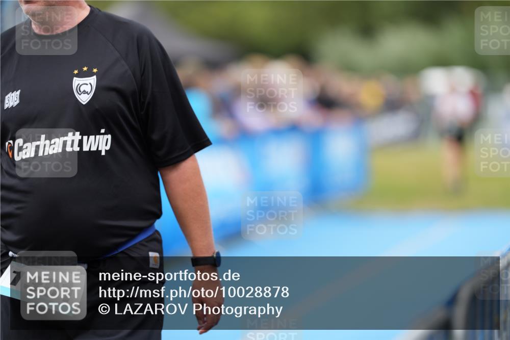 30.08.2026 - Elbe Triathlon Hamburg LAZAROV Photography http://msf.ph/oto/10028878 30.08.2026 12:01:57 Ziel 900, 1425 meine-sportfotos.de