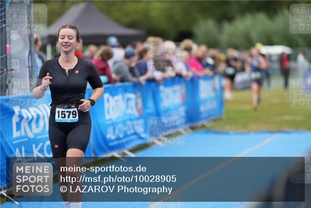 30.08.2026 - Elbe Triathlon Hamburg LAZAROV Photography http://msf.ph/oto/10028905 30.08.2026 12:02:56 Ziel 942, 1544, 1579 meine-sportfotos.de