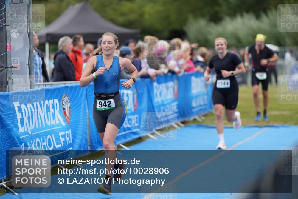 30.08.2026 - Elbe Triathlon Hamburg LAZAROV Photography http://msf.ph/oto/10028906 30.08.2026 12:03:01 Ziel 764, 942, 1544 meine-sportfotos.de