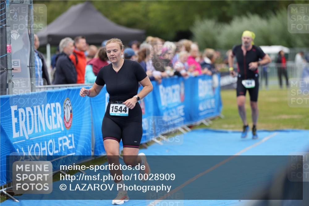 30.08.2026 - Elbe Triathlon Hamburg LAZAROV Photography http://msf.ph/oto/10028909 30.08.2026 12:03:03 Ziel 764, 942, 1544 meine-sportfotos.de