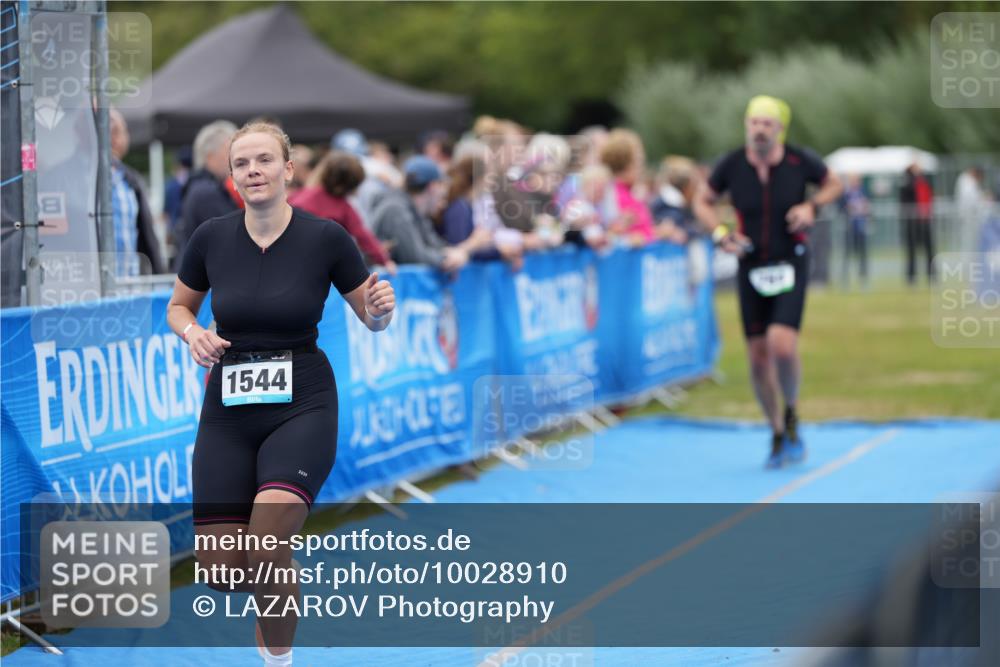 30.08.2026 - Elbe Triathlon Hamburg LAZAROV Photography http://msf.ph/oto/10028910 30.08.2026 12:03:03 Ziel 764, 942, 1544 meine-sportfotos.de