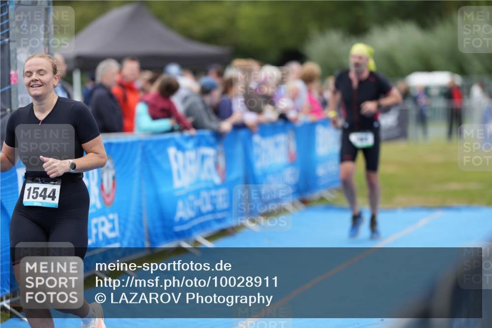 30.08.2026 - Elbe Triathlon Hamburg LAZAROV Photography http://msf.ph/oto/10028911 30.08.2026 12:03:04 Ziel 764, 942, 1544 meine-sportfotos.de