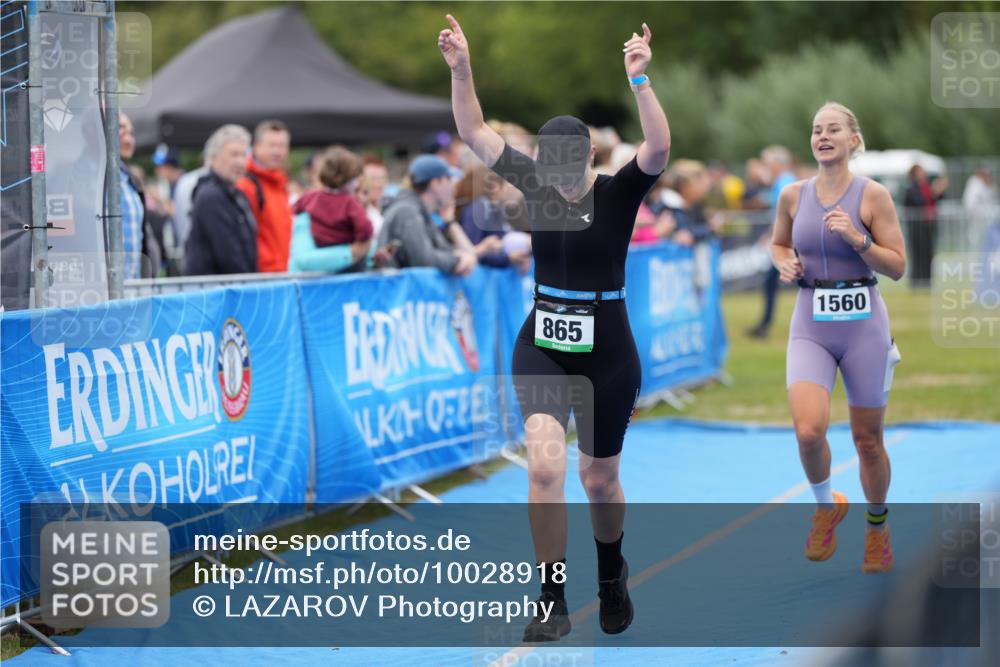 30.08.2026 - Elbe Triathlon Hamburg LAZAROV Photography http://msf.ph/oto/10028918 30.08.2026 12:03:19 Ziel 865, 952, 1391, 1560 meine-sportfotos.de