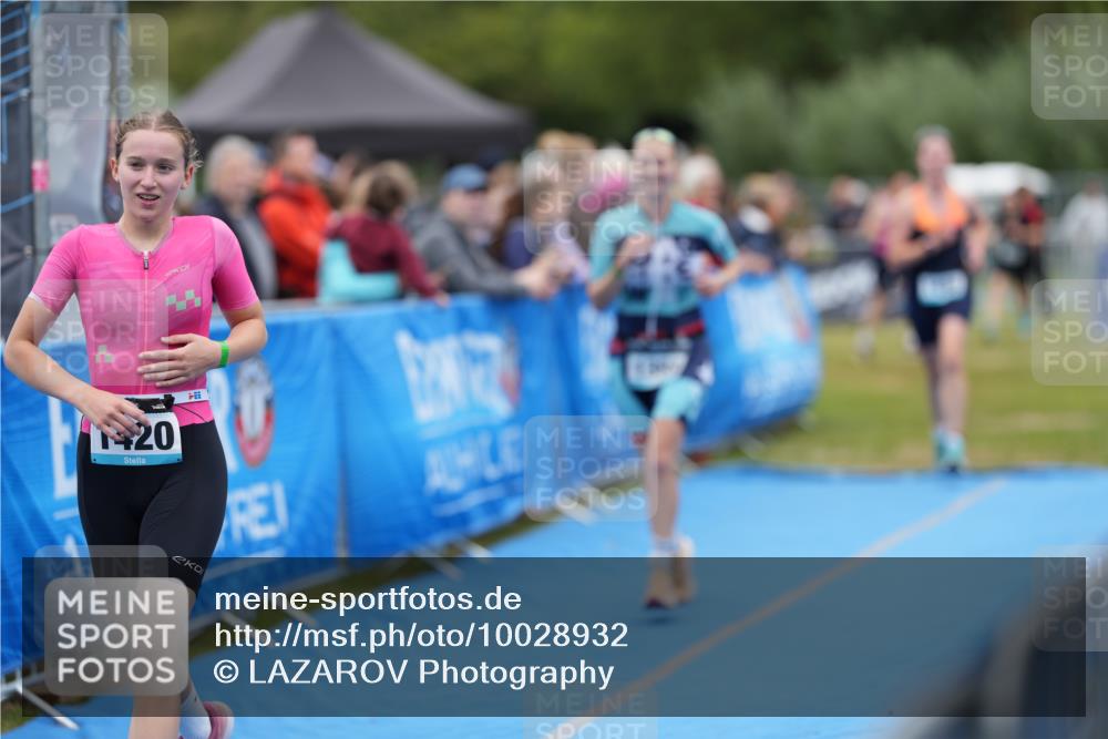 30.08.2026 - Elbe Triathlon Hamburg LAZAROV Photography http://msf.ph/oto/10028932 30.08.2026 12:03:44 Ziel 1388, 1420, 1466, 1522 meine-sportfotos.de
