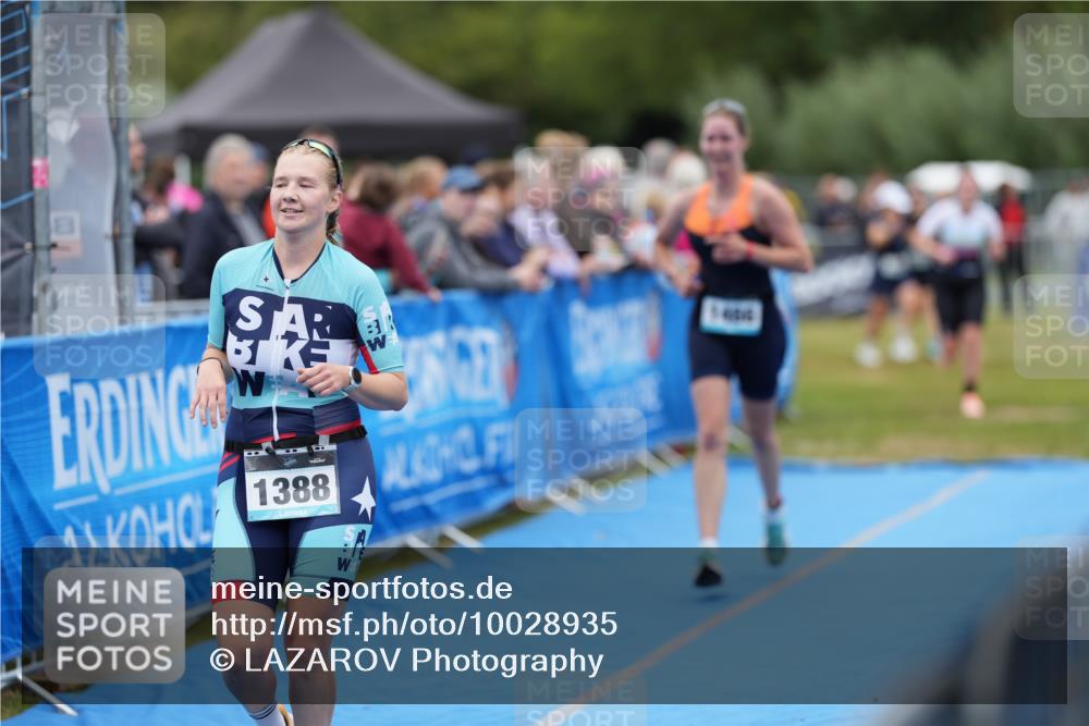 30.08.2026 - Elbe Triathlon Hamburg LAZAROV Photography http://msf.ph/oto/10028935 30.08.2026 12:03:46 Ziel 1388, 1420, 1466, 1522, 1572 meine-sportfotos.de
