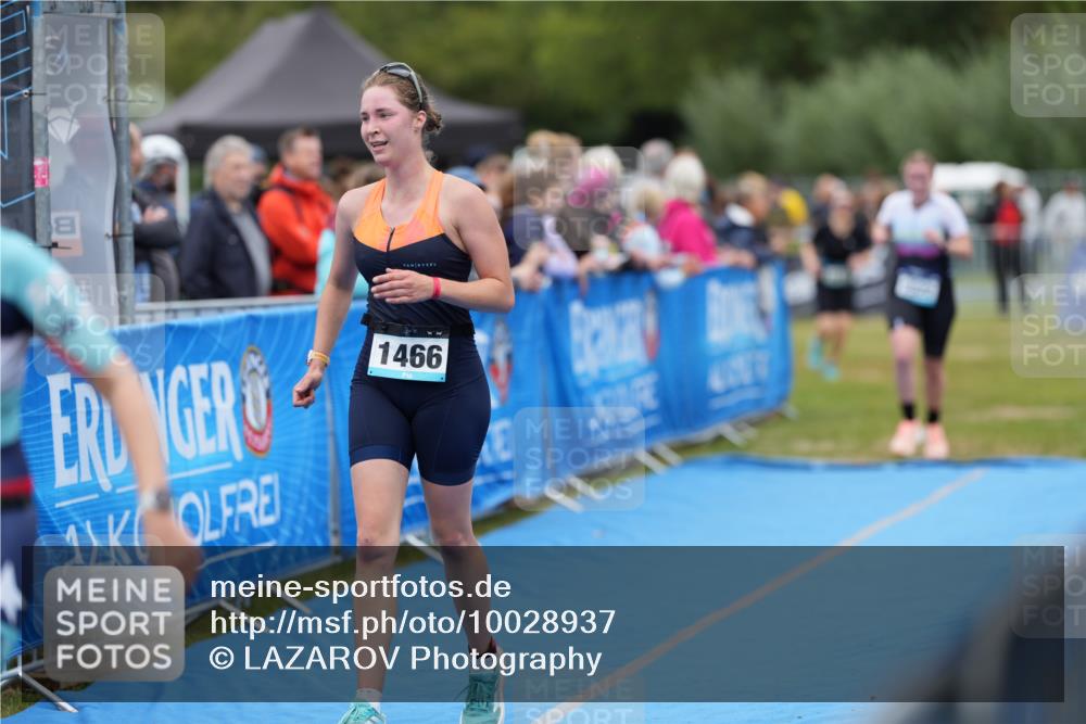 30.08.2026 - Elbe Triathlon Hamburg LAZAROV Photography http://msf.ph/oto/10028937 30.08.2026 12:03:48 Ziel 1388, 1420, 1466, 1522, 1572 meine-sportfotos.de