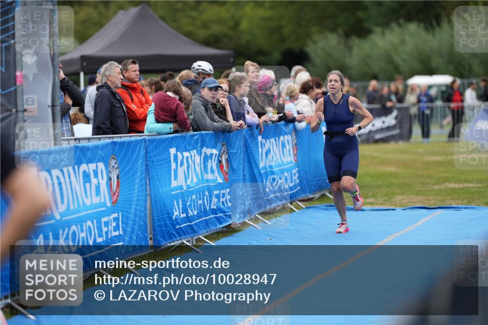 30.08.2026 - Elbe Triathlon Hamburg LAZAROV Photography http://msf.ph/oto/10028947 30.08.2026 12:04:06 Ziel 1580, 1649 meine-sportfotos.de