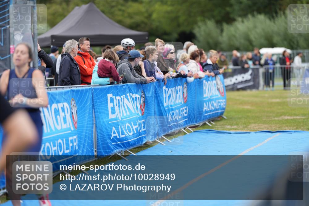 30.08.2026 - Elbe Triathlon Hamburg LAZAROV Photography http://msf.ph/oto/10028949 30.08.2026 12:04:08 Ziel 1580, 1649 meine-sportfotos.de