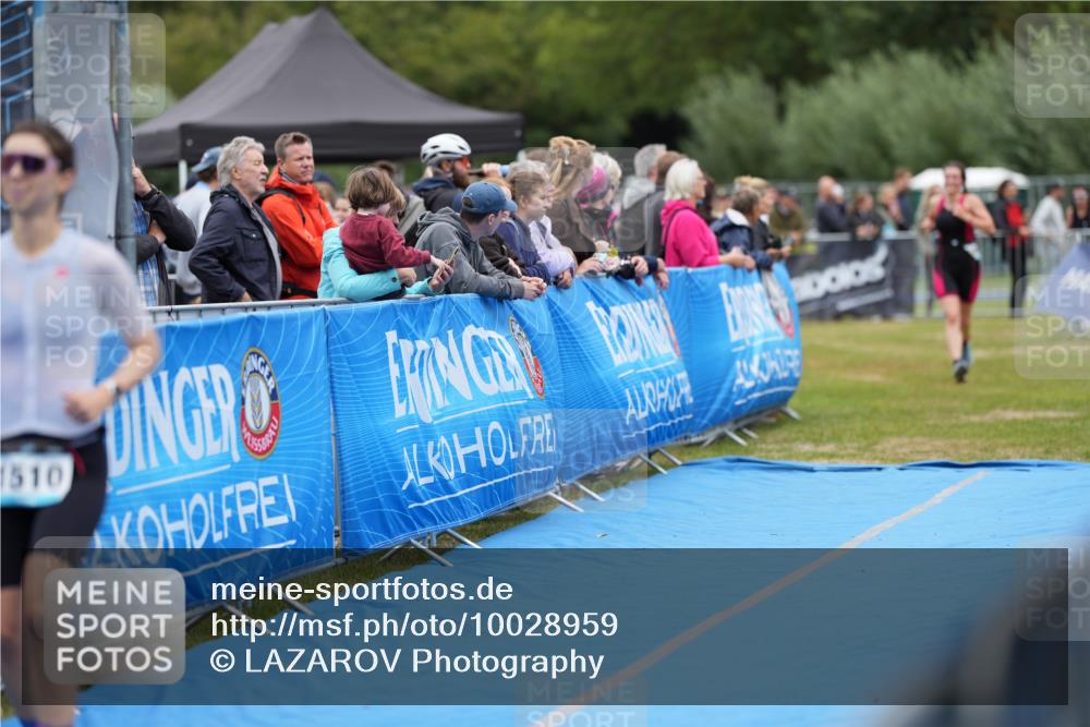 30.08.2026 - Elbe Triathlon Hamburg LAZAROV Photography http://msf.ph/oto/10028959 30.08.2026 12:04:35 Ziel 1463, 1510, 1632 meine-sportfotos.de